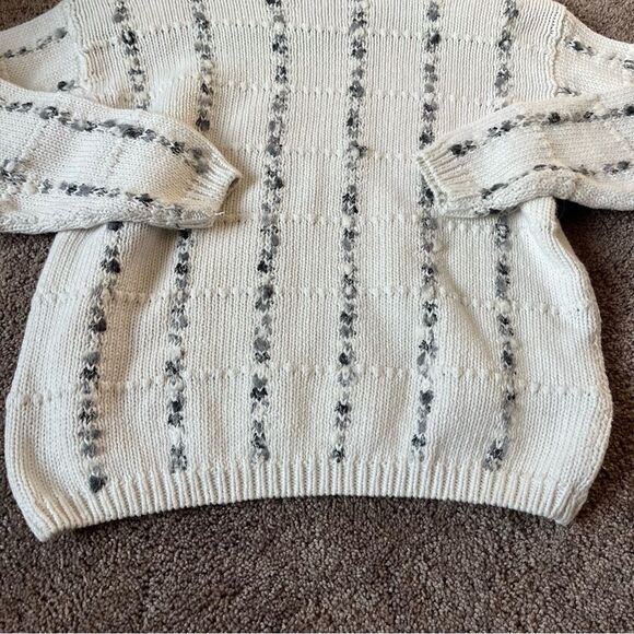 Vintage Women’s Medium Crewneck Sweater. - Picture 7 of 7